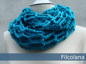Cubes and other gorgeous free cowl patterns on mooglyblog.com crochet cowls free crochet cowl patterns free crochet infinity scarf patterns crochet gift ideas