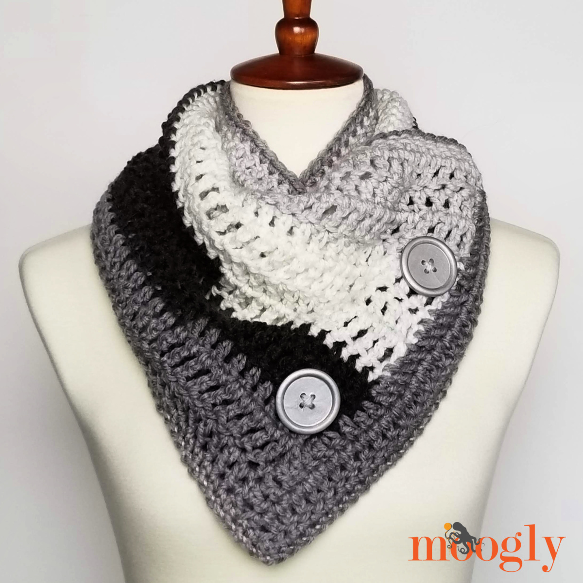 Easy-One-Skein-Bandana-Cowl-