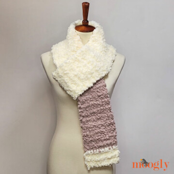 Hidden Pocket Crochet Scarf - Free Pattern on Moogly