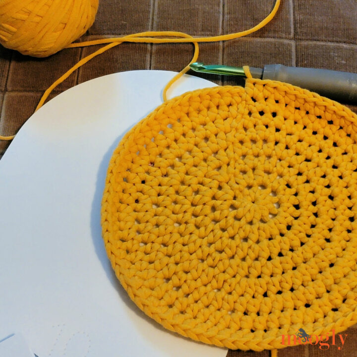 Casual Crochet Bucket Hat - Free Crochet Pattern on Moogly!