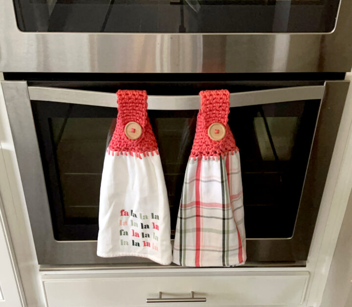 Fa La La Towel Topper