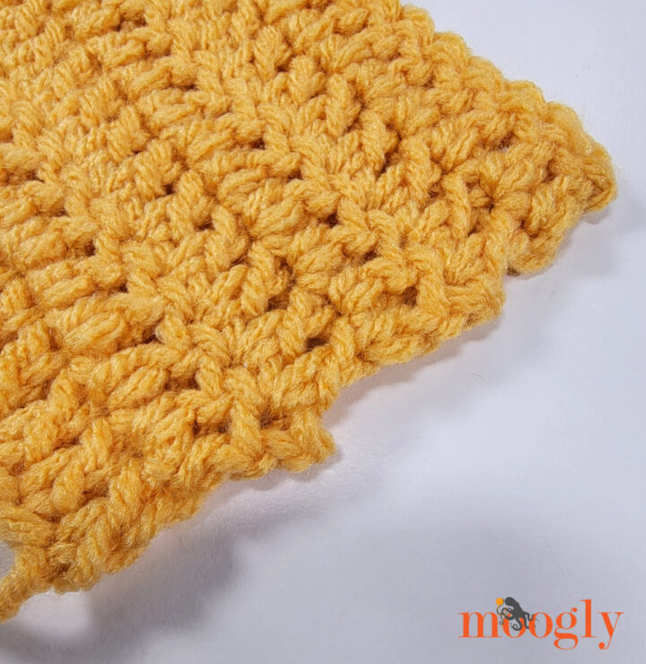 How to Cut the Sides of Crochet Rows