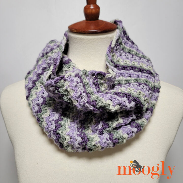 Ridgeline Stripes Crochet Cowl - Circle Version