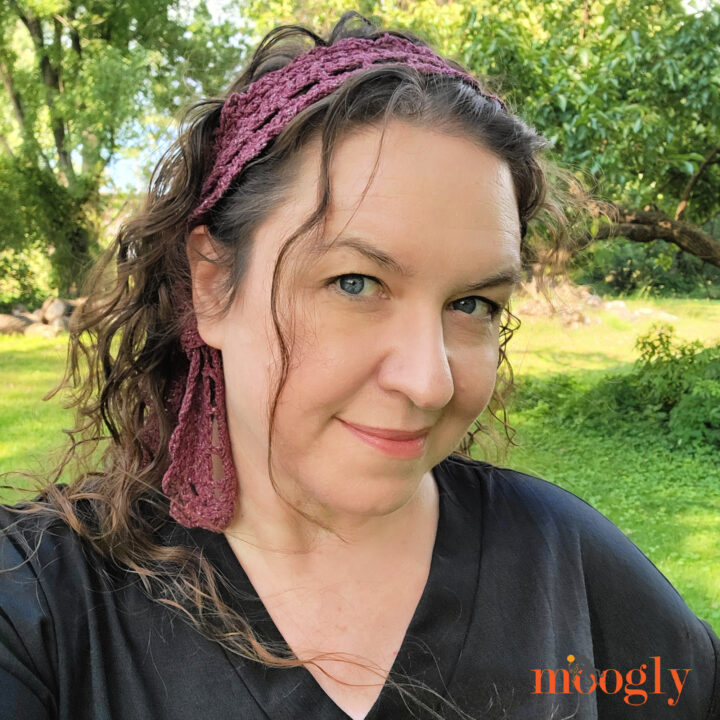 Tie One On: Crochet Head Tie, Skinny Scarf, and Belt
