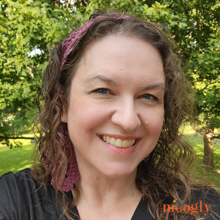 Tie One On: Crochet Head Tie, Skinny Scarf, and Belt
